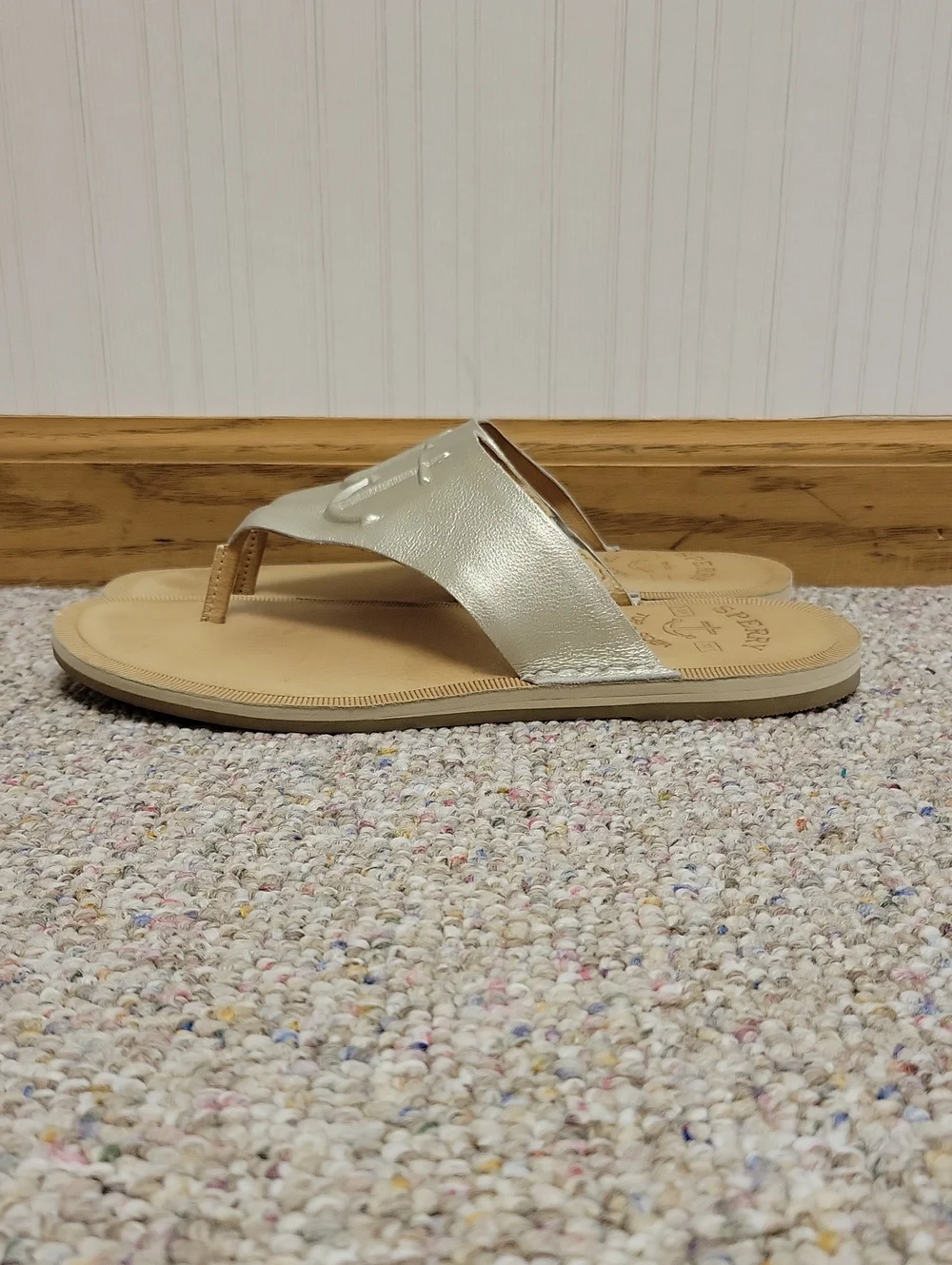 Sperry Women's Metallic Gold Anchor Thong Sandals Sz 6.5 Nautical Summer Coastal